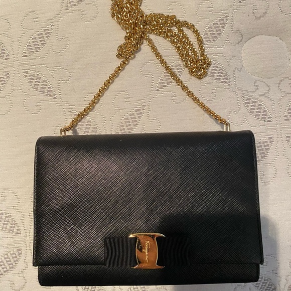 NEW SALVATORE FERRAGAMO SMALL TOTE - Picture 1 of 5